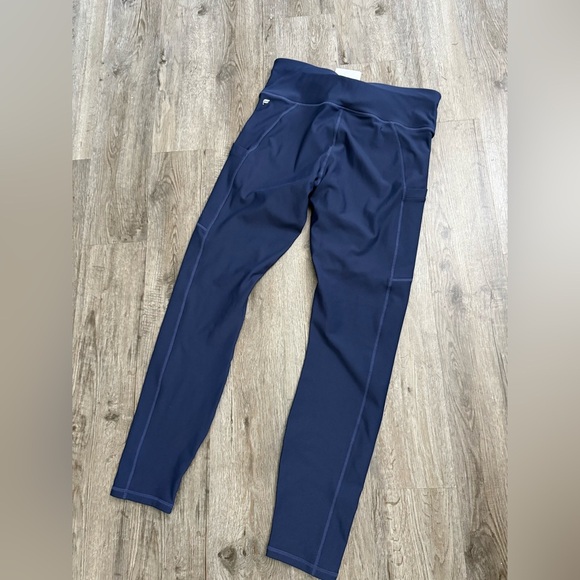 Fabletics • High Waist Cold Weather Pocket Leggings - Picture 8 of 8